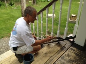 Application de teinture sur patio