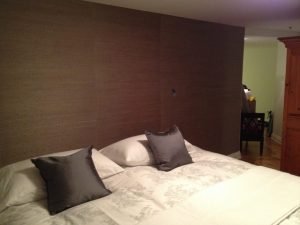 Applicateur de papier peint naturel en bambou