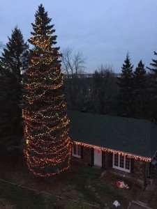 pose lumiere decorative en hauteur