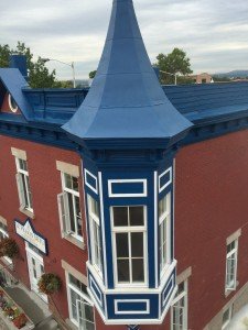 restauration corniche et tourelle peinture